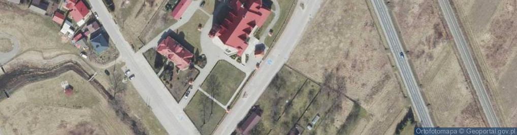 Zdjęcie satelitarne Kapliczka, Figura Świętych, Krzyż