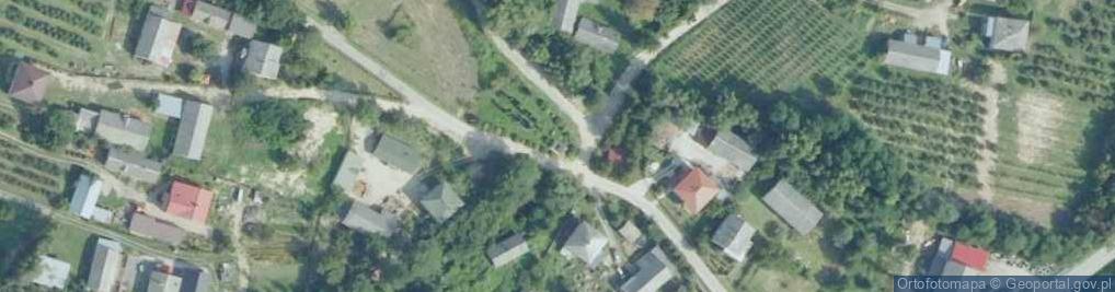 Zdjęcie satelitarne Kapliczka, Figura Świętych, Krzyż