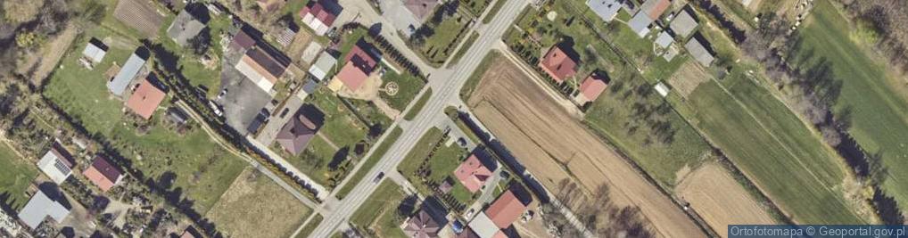 Zdjęcie satelitarne Kapliczka, Figura Świętych, Krzyż