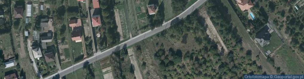 Zdjęcie satelitarne Kapliczka, Figura Świętych, Krzyż