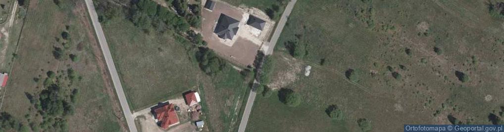 Zdjęcie satelitarne Kapliczka, Figura Świętych, Krzyż