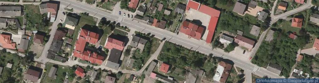 Zdjęcie satelitarne Kapliczka, Figura Świętych, Krzyż
