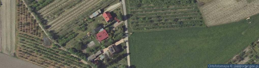 Zdjęcie satelitarne Kapliczka, Figura Świętych, Krzyż