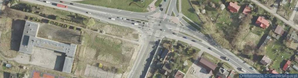 Zdjęcie satelitarne Kapliczka, Figura Świętych, Krzyż