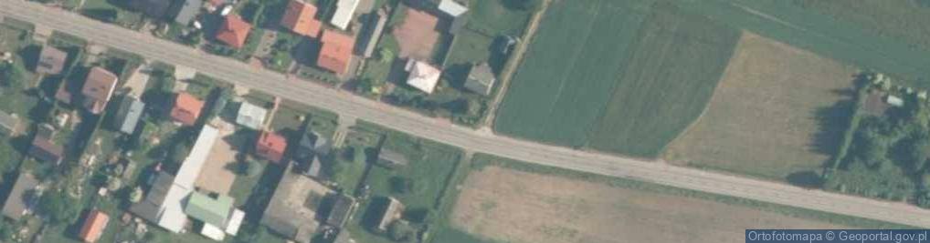 Zdjęcie satelitarne Kapliczka, Figura Świętych, Krzyż