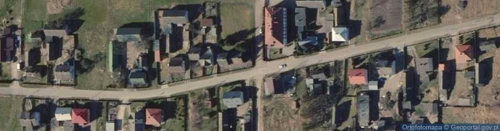Zdjęcie satelitarne Kapliczka, Figura Świętych, Krzyż