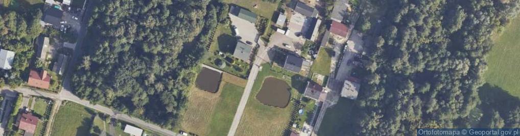 Zdjęcie satelitarne Kapliczka, Figura Świętych, Krzyż