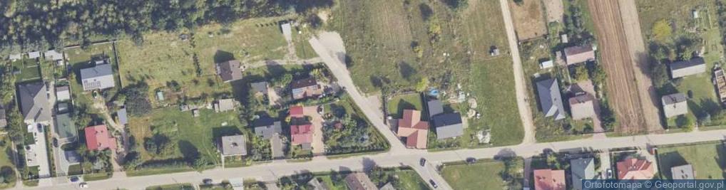 Zdjęcie satelitarne Kapliczka, Figura Świętych, Krzyż