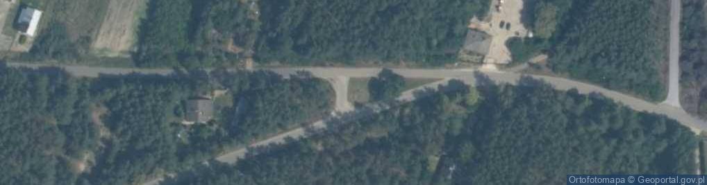 Zdjęcie satelitarne Kapliczka, Figura Świętych, Krzyż