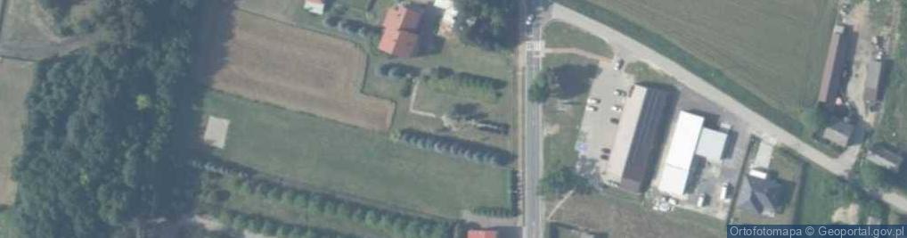 Zdjęcie satelitarne Kapliczka, Figura Świętych, Krzyż