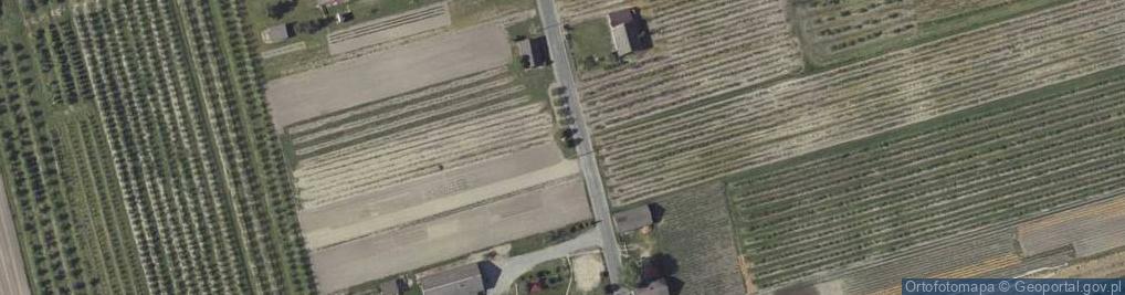 Zdjęcie satelitarne Kapliczka, Figura Świętych, Krzyż