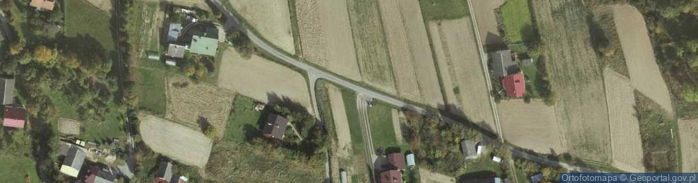 Zdjęcie satelitarne Kapliczka, Figura Świętych, Krzyż