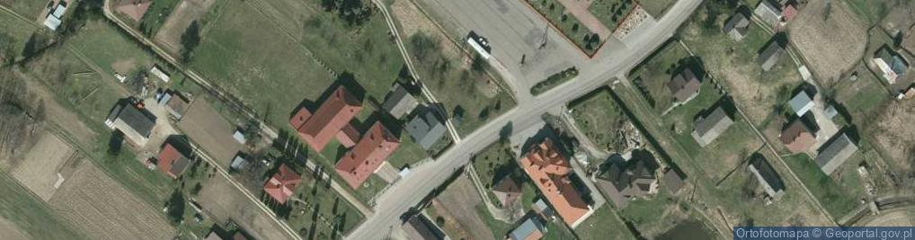 Zdjęcie satelitarne Kapliczka, Figura Świętych, Krzyż