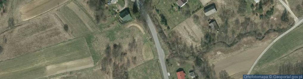 Zdjęcie satelitarne Kapliczka, Figura Świętych, Krzyż