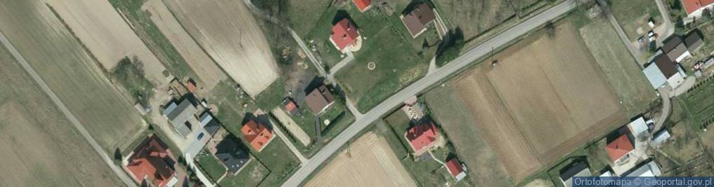 Zdjęcie satelitarne Kapliczka, Figura Świętych, Krzyż