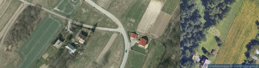 Zdjęcie satelitarne Kapliczka, Figura Świętych, Krzyż