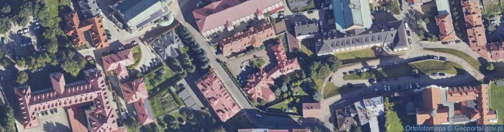 Zdjęcie satelitarne Kapliczka, Figura Świętych, Krzyż