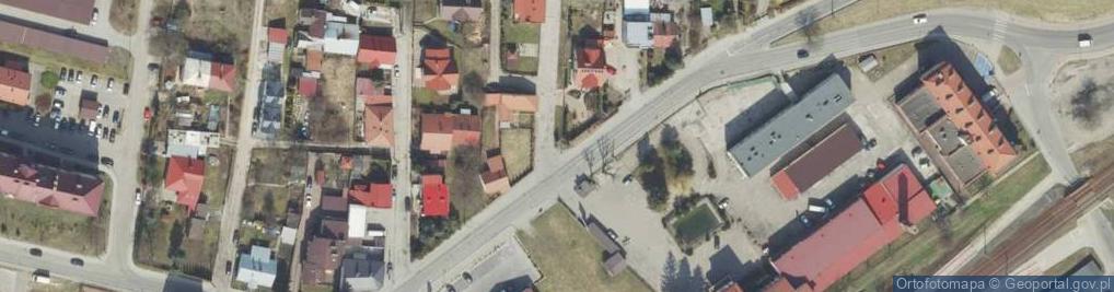 Zdjęcie satelitarne Kapliczka, Figura Świętych, Krzyż