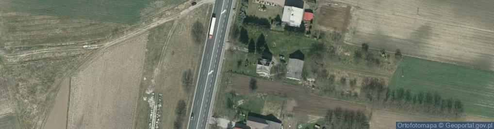 Zdjęcie satelitarne Kapliczka, Figura Świętych, Krzyż