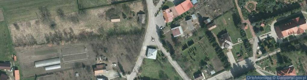 Zdjęcie satelitarne Kapliczka, Figura Świętych, Krzyż