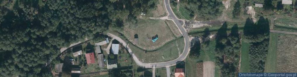 Zdjęcie satelitarne Kapliczka, Figura Świętych, Krzyż