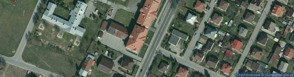 Zdjęcie satelitarne Kapliczka, Figura Świętych, Krzyż