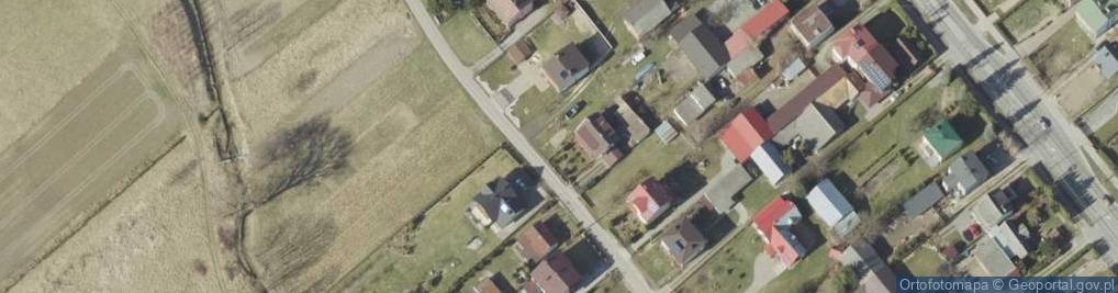 Zdjęcie satelitarne Kapliczka, Figura Świętych, Krzyż