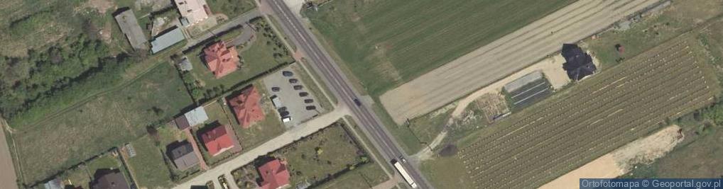 Zdjęcie satelitarne Kapliczka, Figura Świętych, Krzyż
