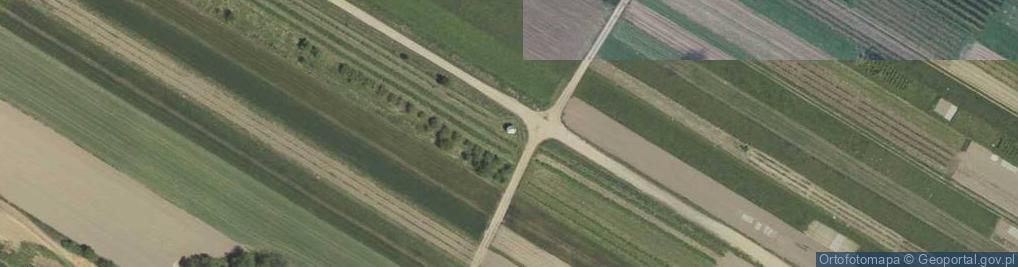 Zdjęcie satelitarne Kapliczka, Figura Świętych, Krzyż