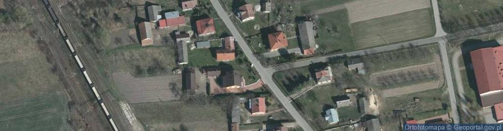 Zdjęcie satelitarne Kapliczka, Figura Świętych, Krzyż