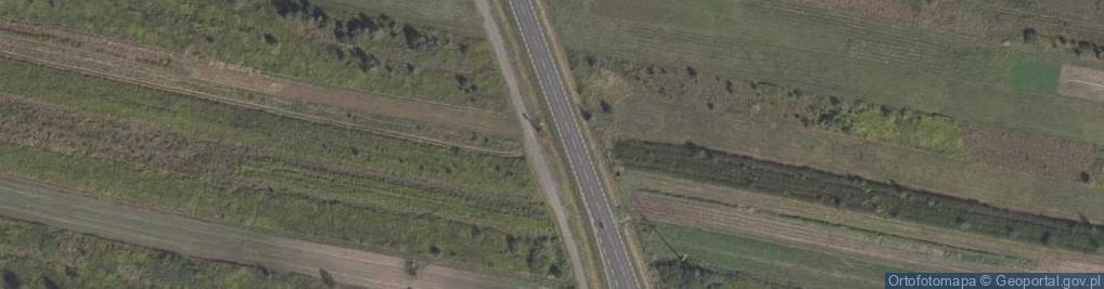 Zdjęcie satelitarne Kapliczka, Figura Świętych, Krzyż
