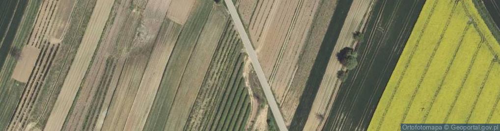 Zdjęcie satelitarne Kapliczka, Figura Świętych, Krzyż