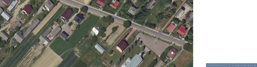Zdjęcie satelitarne Kapliczka, Figura Świętych, Krzyż