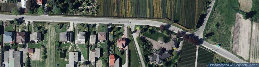 Zdjęcie satelitarne Kapliczka, Figura Świętych, Krzyż