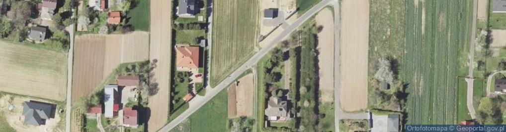 Zdjęcie satelitarne Kapliczka, Figura Świętych, Krzyż