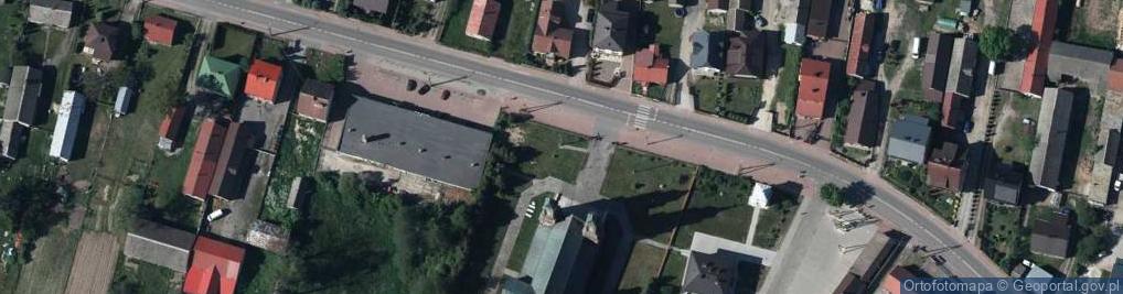 Zdjęcie satelitarne Kapliczka, Figura Świętych, Krzyż