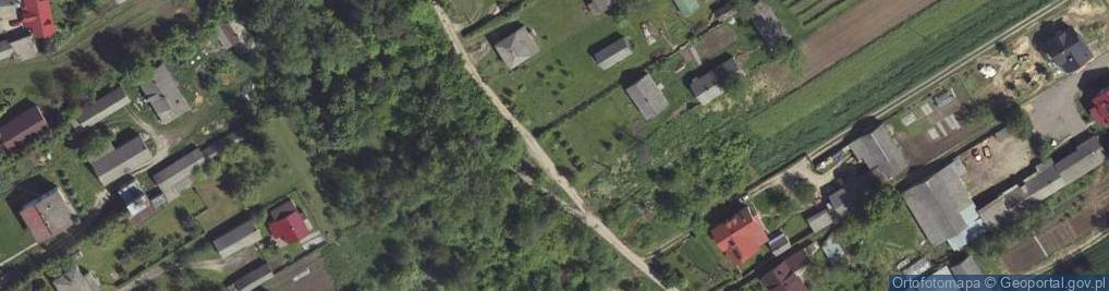 Zdjęcie satelitarne Kapliczka, Figura Świętych, Krzyż