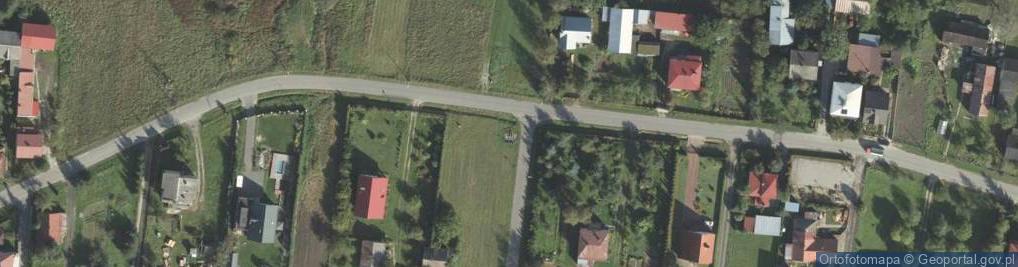 Zdjęcie satelitarne Kapliczka, Figura Świętych, Krzyż