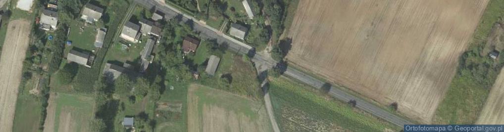 Zdjęcie satelitarne Kapliczka, Figura Świętych, Krzyż