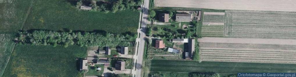 Zdjęcie satelitarne Kapliczka, Figura Świętych, Krzyż