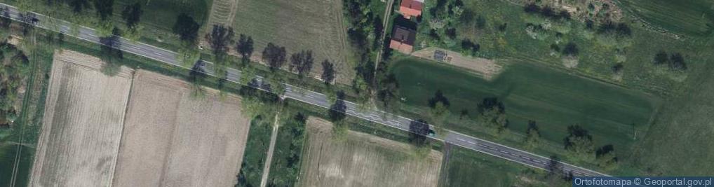 Zdjęcie satelitarne Kapliczka, Figura Świętych, Krzyż