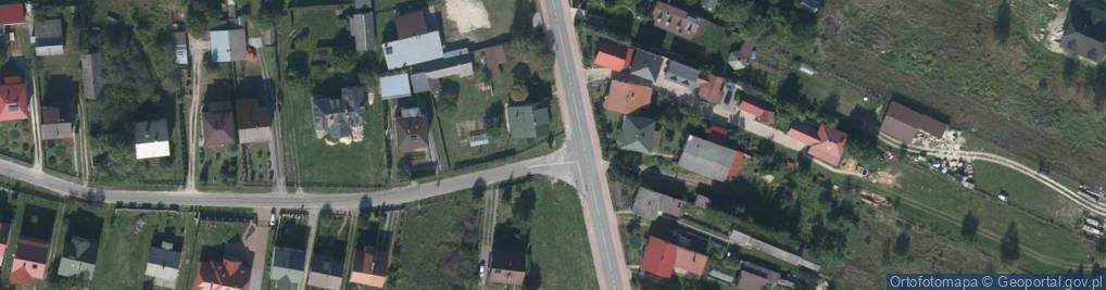 Zdjęcie satelitarne Kapliczka, Figura Świętych, Krzyż
