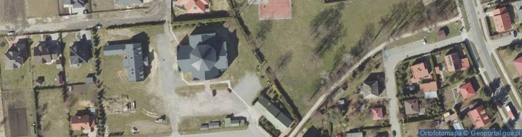 Zdjęcie satelitarne Kapliczka, Figura Świętych, Krzyż