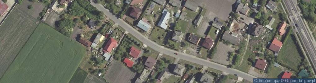 Zdjęcie satelitarne Kapliczka, Figura Świętych, Krzyż