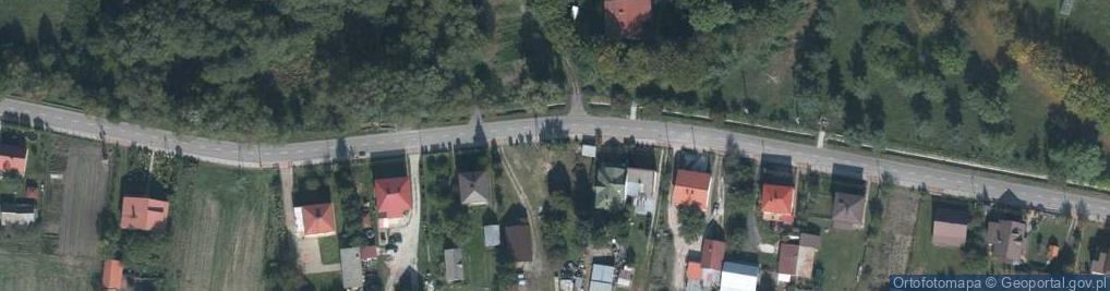 Zdjęcie satelitarne Kapliczka, Figura Świętych, Krzyż