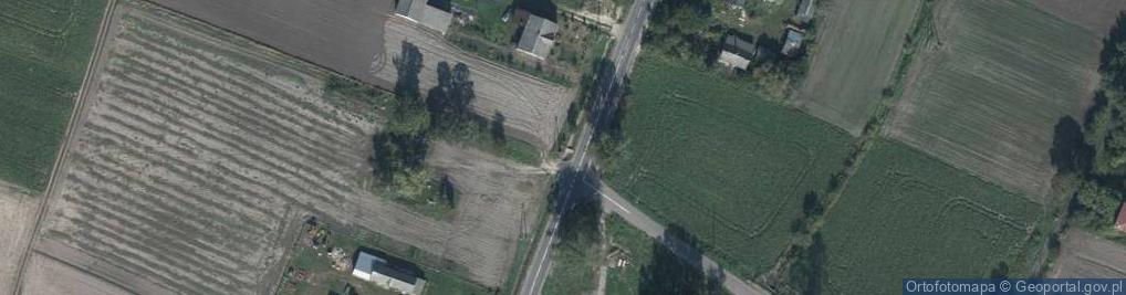 Zdjęcie satelitarne Kapliczka, Figura Świętych, Krzyż