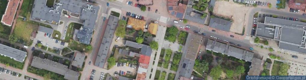 Zdjęcie satelitarne Kapliczka, Figura Świętych, Krzyż