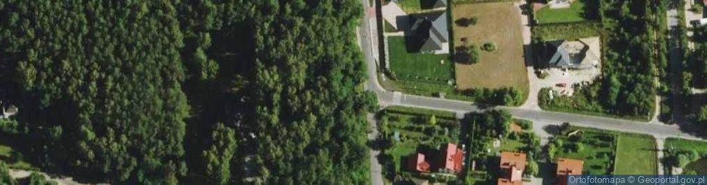 Zdjęcie satelitarne Kapliczka, Figura Świętych, Krzyż