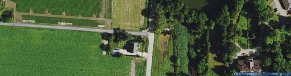 Zdjęcie satelitarne Kapliczka, Figura Świętych, Krzyż