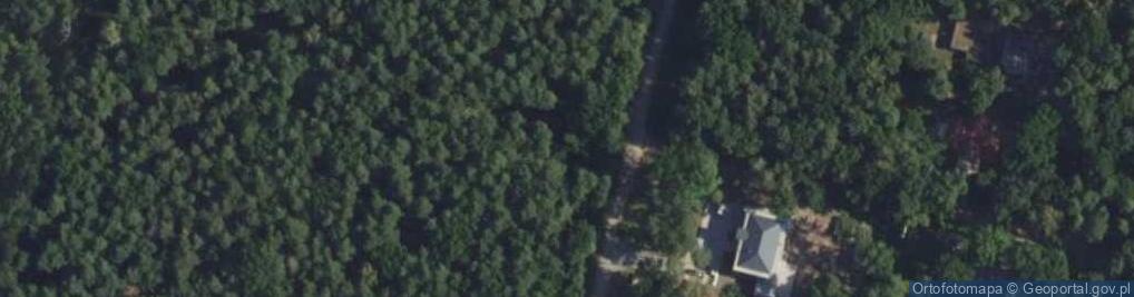 Zdjęcie satelitarne Kapliczka, Figura Świętych, Krzyż